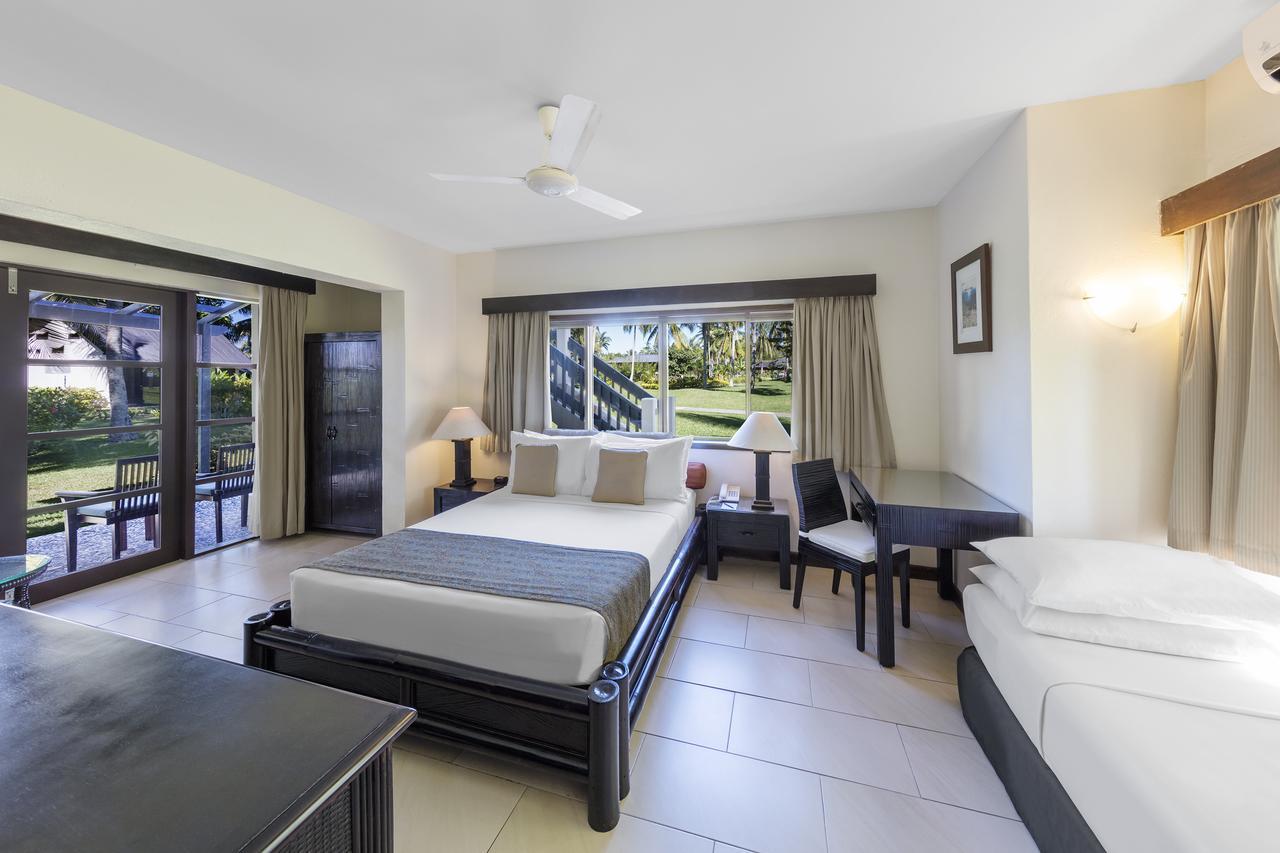 Warwick Le Lagon Resort & Spa, Vanuatu Port Vila Exterior photo
